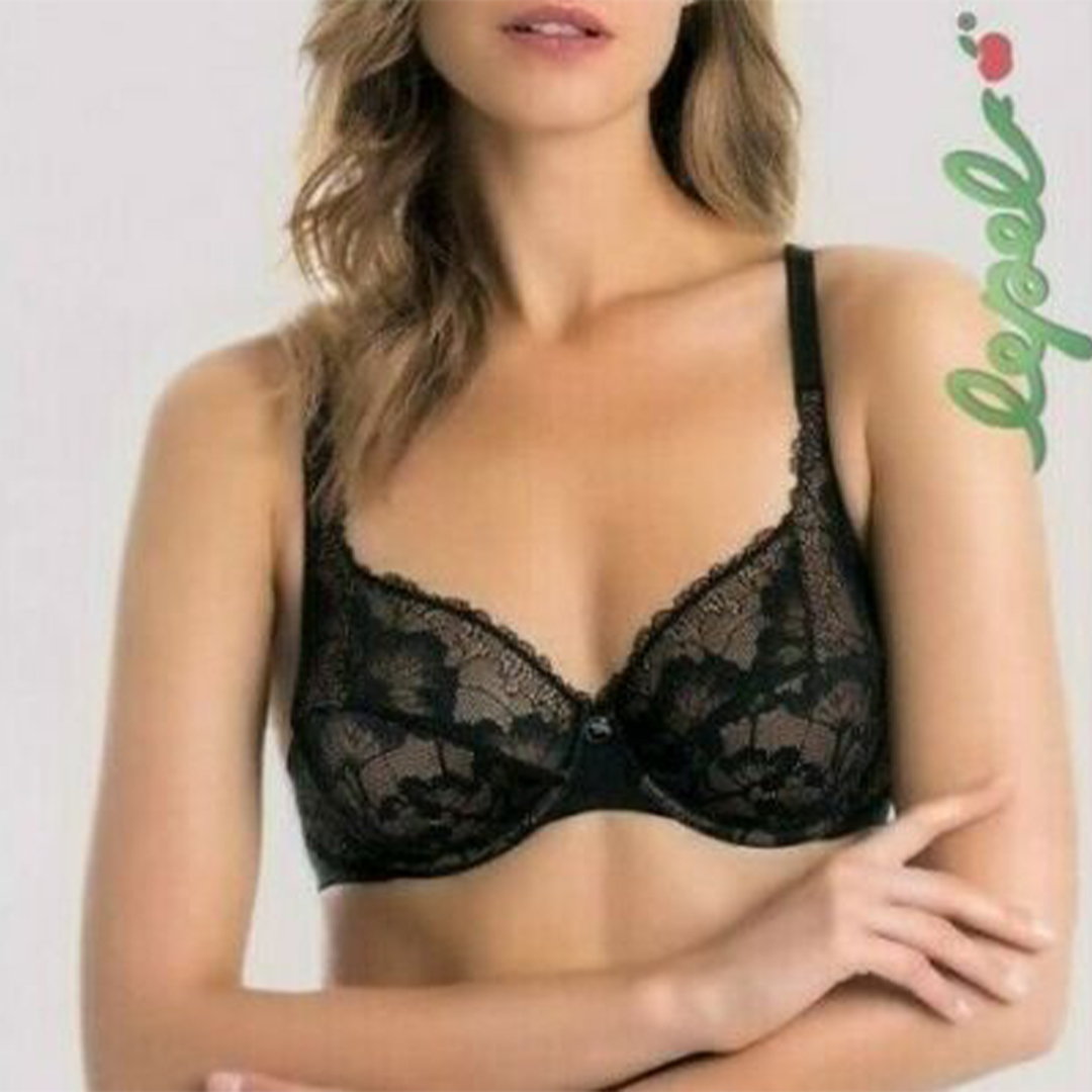 Il reggiseno con ferretto Lepel 701 unisce eleganza e comfort. Realizzato in pizzo floreale e microfibra, valorizza il décolleté con sostegno leggero e raffinato.