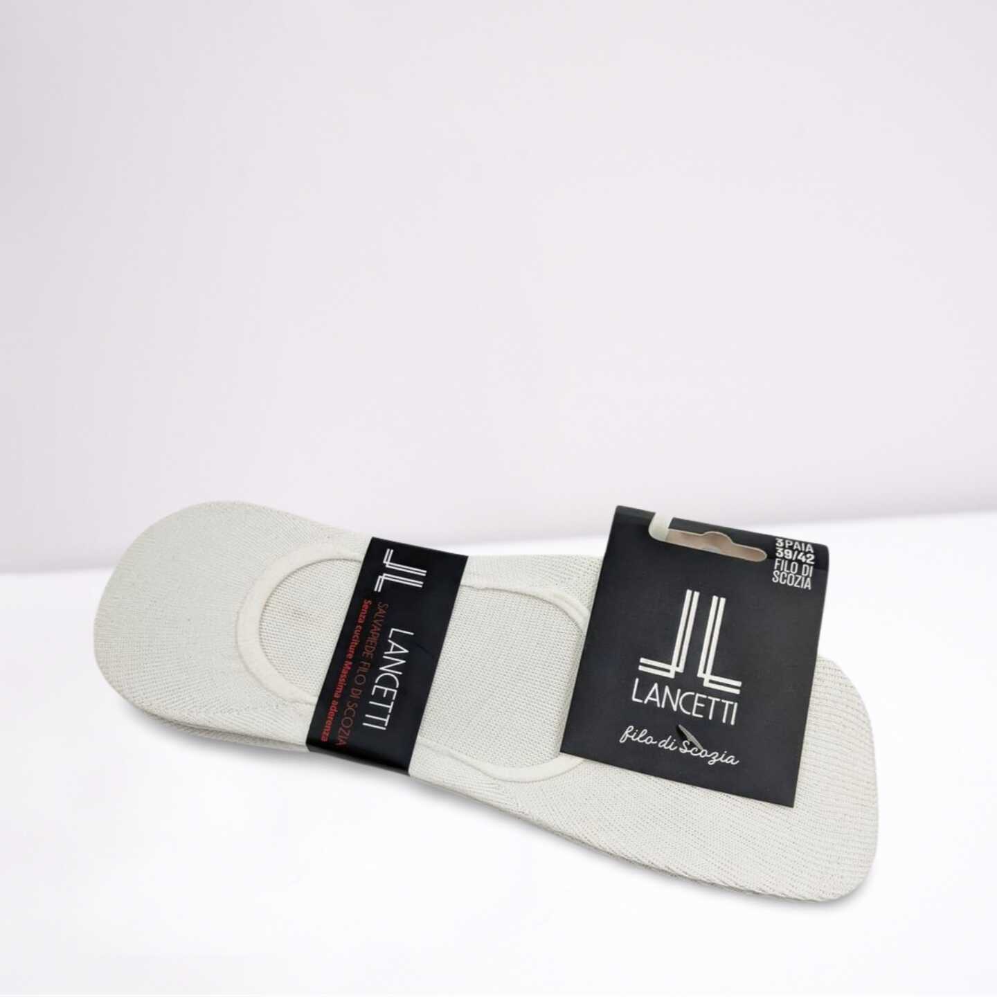 Salvapiede Lancetti LAN015 in filo di Scozia: invisibile, resistente e confortevole. 3 paia per un'eccellenza 100% Made in Italy.